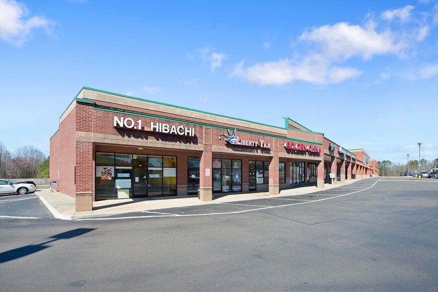 More Photos Of 2224-2274 Jefferson Davis Hwy, Sanford Storefront For Lease