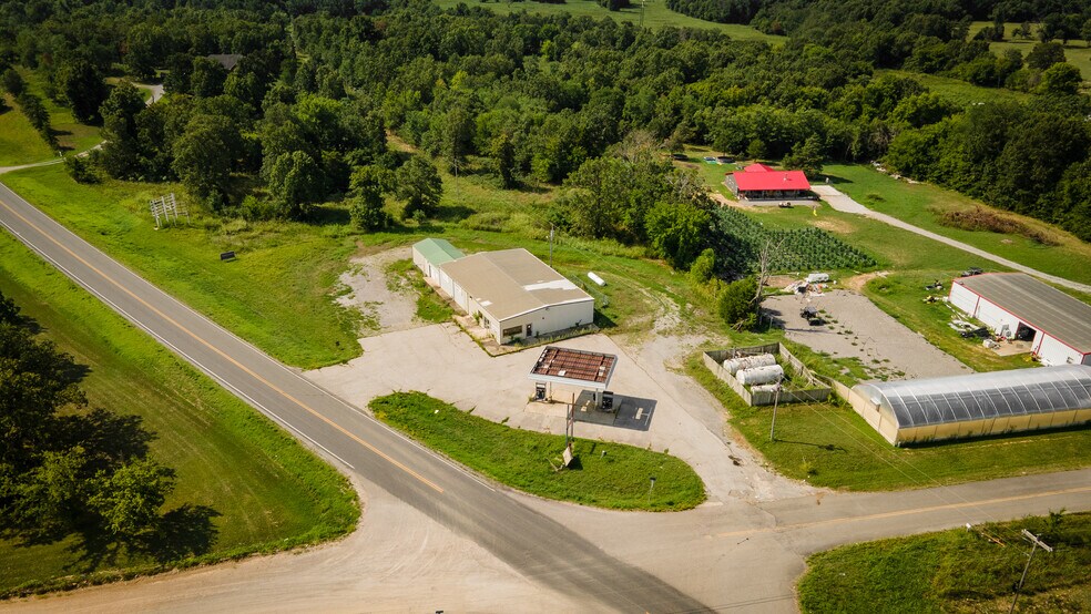 More Photos Of 7015 Highway 82, Tahlequah Convenience Store For Sale