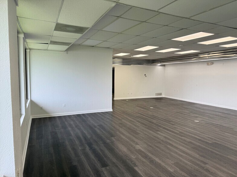 More Photos Of 6450-6464 NW 77th Ct, Miami Industrial For Lease