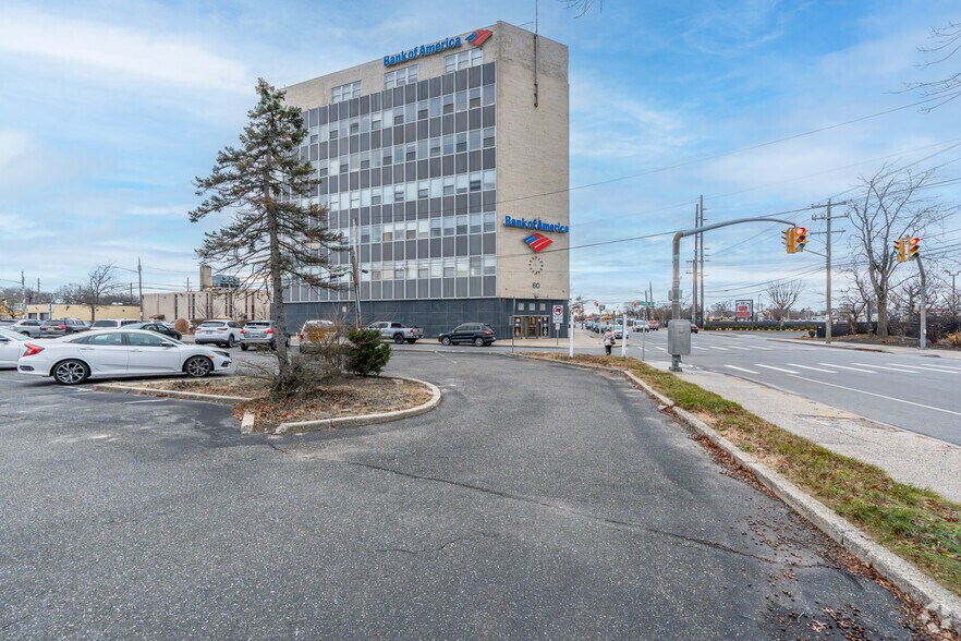 More Photos Of 60 Hempstead Ave, West Hempstead Office For Lease