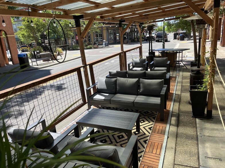 More Photos Of 9071 Windsor Rd, Windsor Apartments For Lease