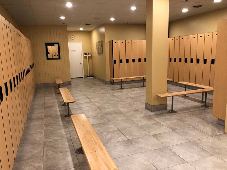 More Photos Of 8300 Wolf Rd, Willow Springs Health Club For Sale