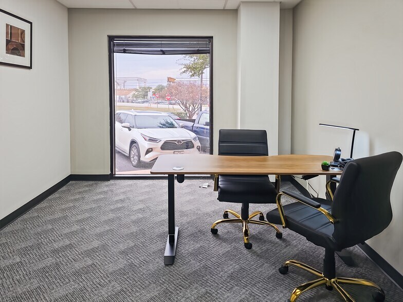 More Photos Of 8940 Fourwinds Dr, San Antonio Coworking Space