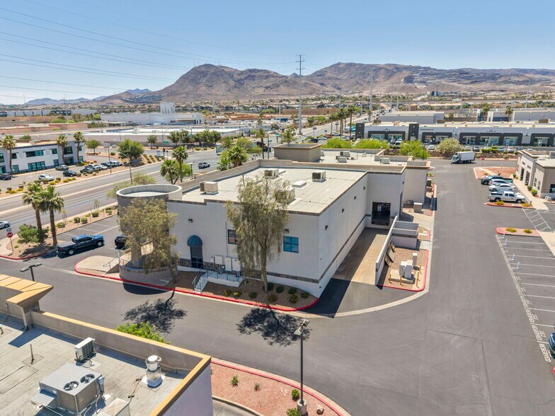 More Photos Of 159 N Gibson Rd, Henderson Warehouse For Sale