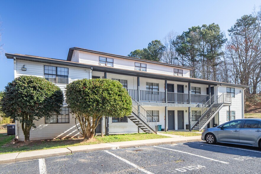 Primary Photo Of 3656 Browns Bridge Rd, Gainesville Apartments For Sale
