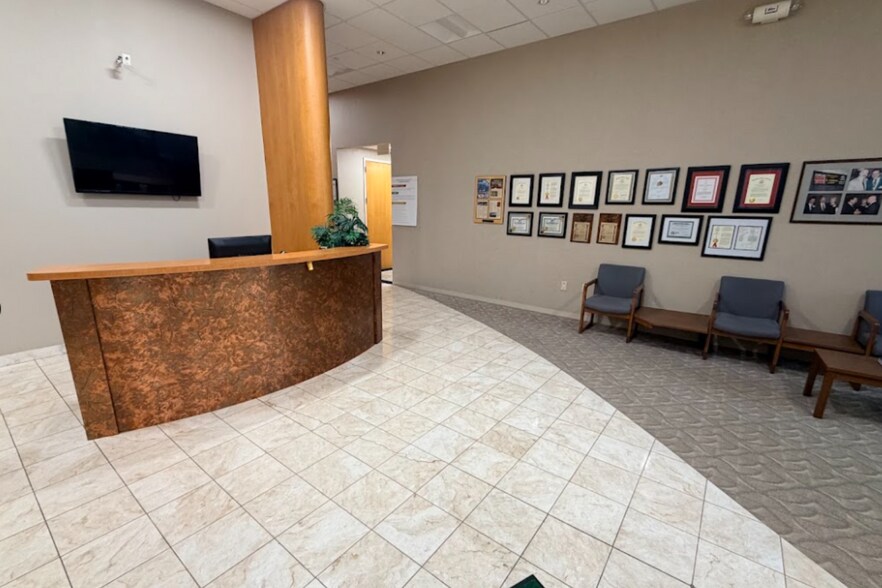 More Photos Of 4111 Founders Blvd, Batavia Manufacturing For Sale