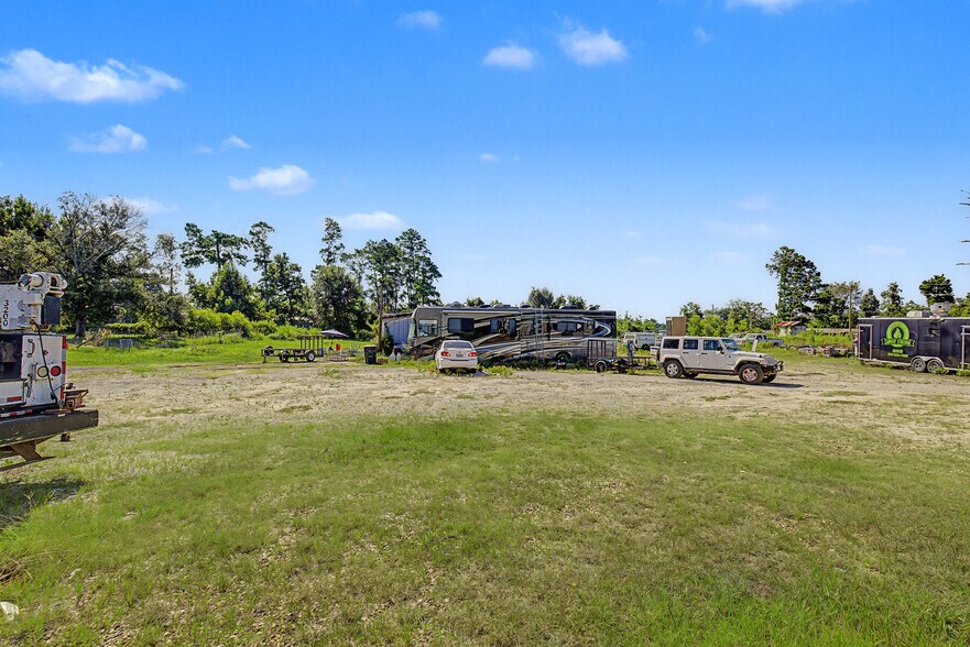 More Photos Of 776 Yaupon Cove Dr, Onalaska Specialty For Sale
