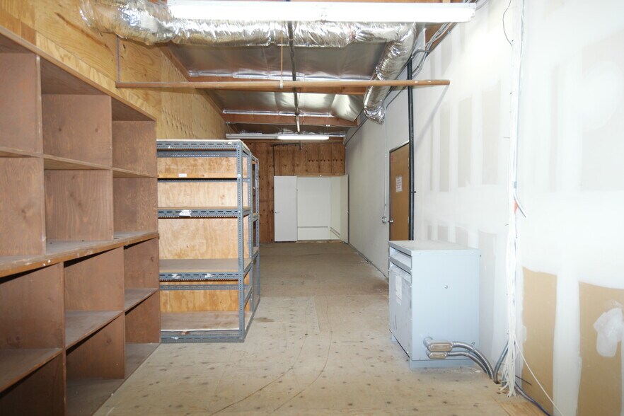 More Photos Of 4125 Market St, Ventura Light Manufacturing For Sale