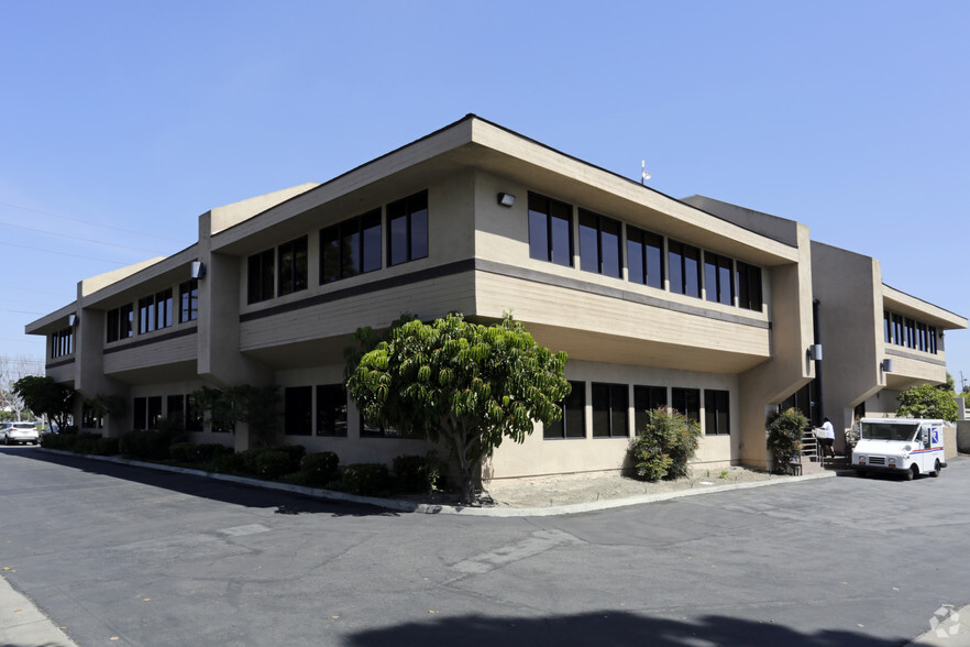 Primary Photo Of 5500 Bolsa Ave, Huntington Beach Loft Creative Space For Lease