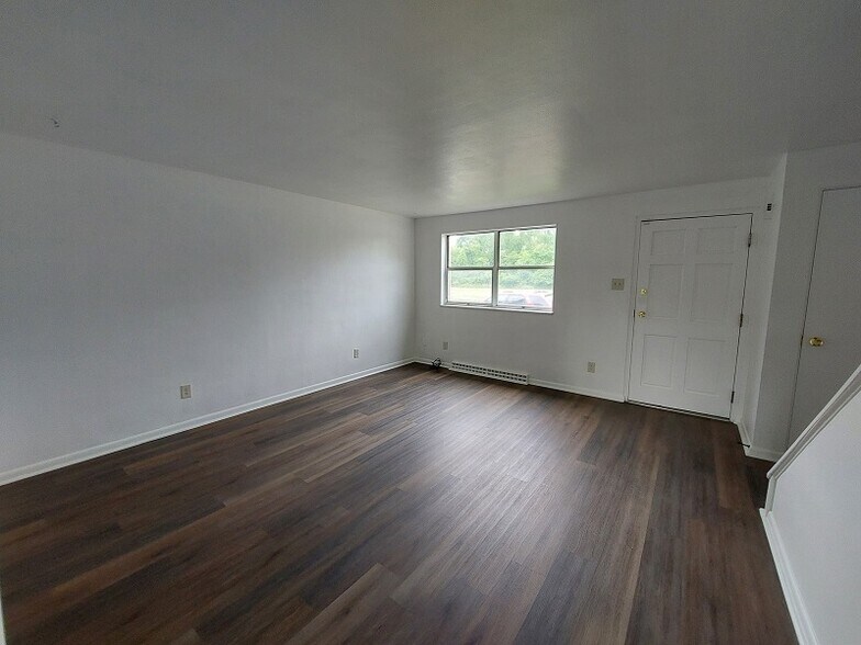 More Photos Of 435 Woodland Ave, Steubenville Apartments For Sale