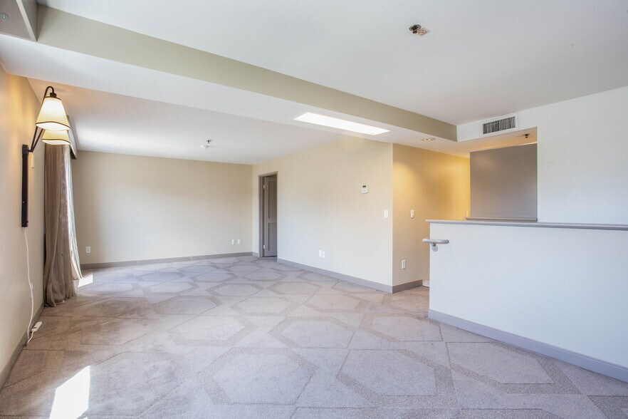 More Photos Of 11260 Point East Dr, Rancho Cordova Apartments For Sale