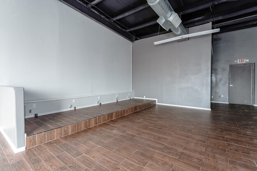 More Photos Of 801 Zillock Rd, San Benito Storefront For Sale