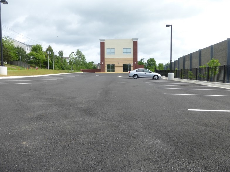 More Photos Of 9261 Plaskett Ln, Lorton Freestanding For Lease