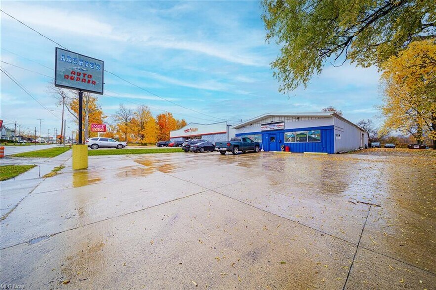 Primary Photo Of 391 E Main St, Andover Auto Repair For Sale