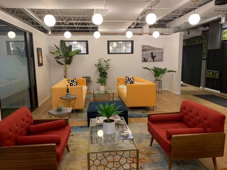 More Photos Of 2722 E Michigan Ave, Lansing Loft Creative Space For Lease