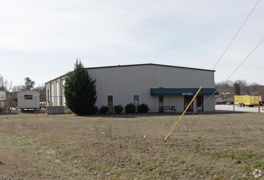 More Photos Of 673 Sandy Springs Rd, Piedmont Warehouse For Sale
