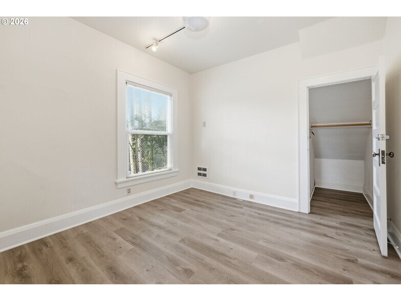 More Photos Of 245 W 13th Ave, Eugene Office For Sale