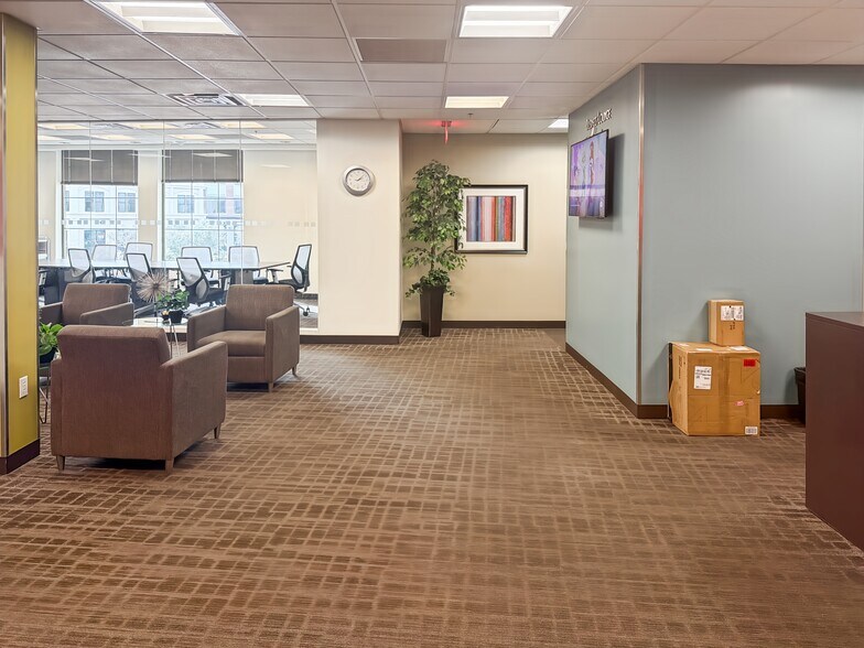 More Photos Of 9205 W Russell Rd, Las Vegas Coworking Space