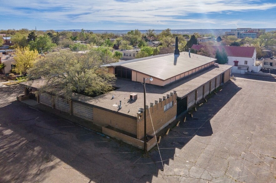 More Photos Of 111 University SE Blvd, Albuquerque Specialty For Sale