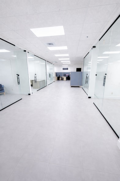 More Photos Of 701 Park of Commerce Blvd, Boca Raton Light Distribution For Lease