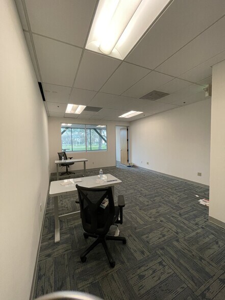 More Photos Of 5890 Stoneridge Dr, Pleasanton Medical For Lease
