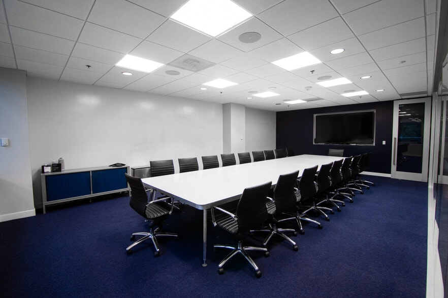 More Photos Of 750 N Saint Paul St, Dallas Coworking Space