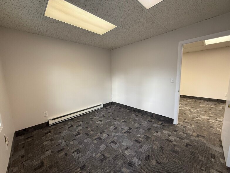 More Photos Of 625 Chandler St, Worcester Storefront Retail Office For Lease