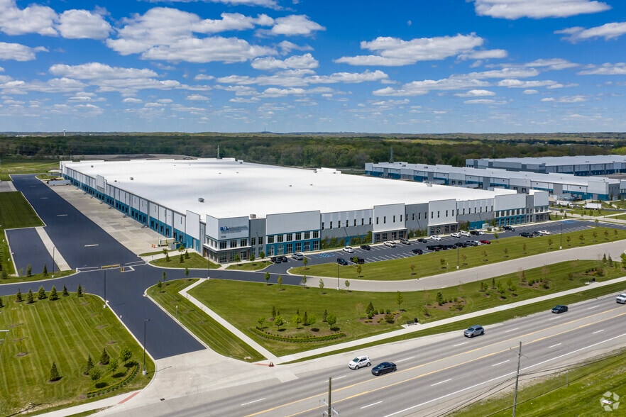 More Photos Of 10160 Assembly Park Dr, Wixom Distribution For Lease