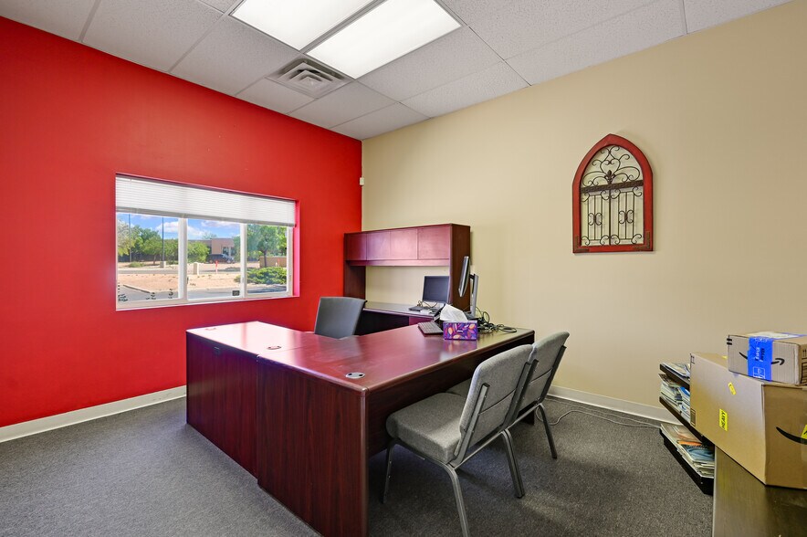 More Photos Of 2500 Camino Entrada, Santa Fe Office For Lease