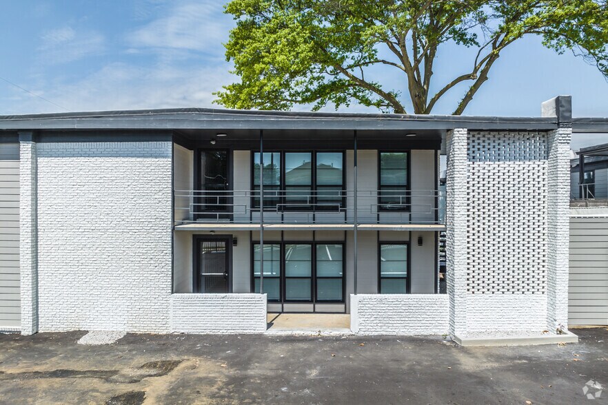 More Photos Of 1030 Poplar Ave, Memphis Apartments For Sale