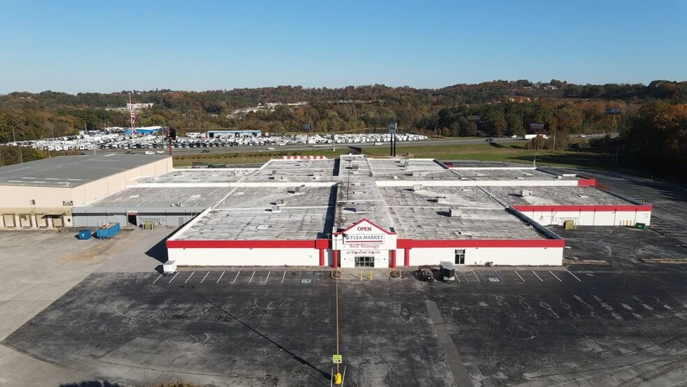 Primary Photo Of 400 Direct Connection Dr, Rossville Freestanding For Lease