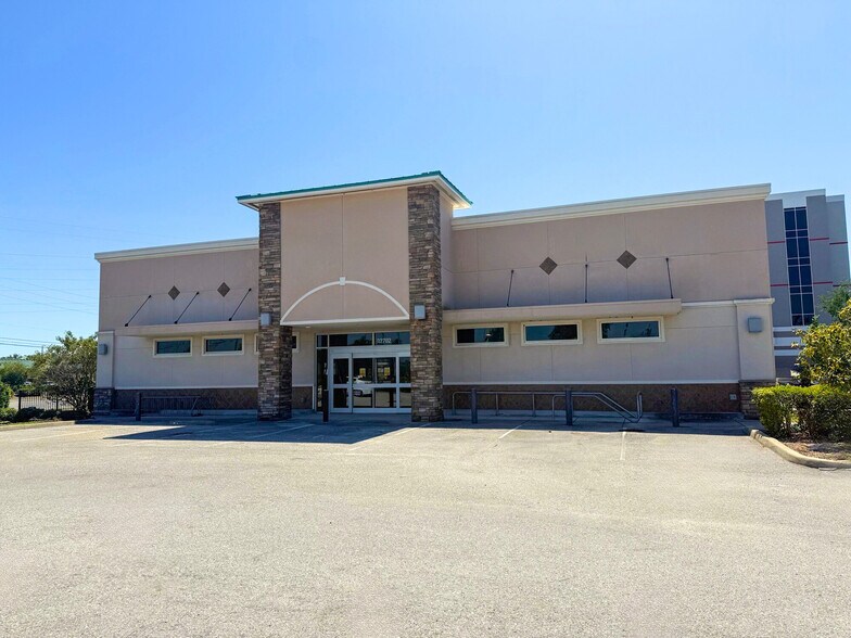 More Photos Of 12702 Race Track Rd, Tampa Freestanding For Lease