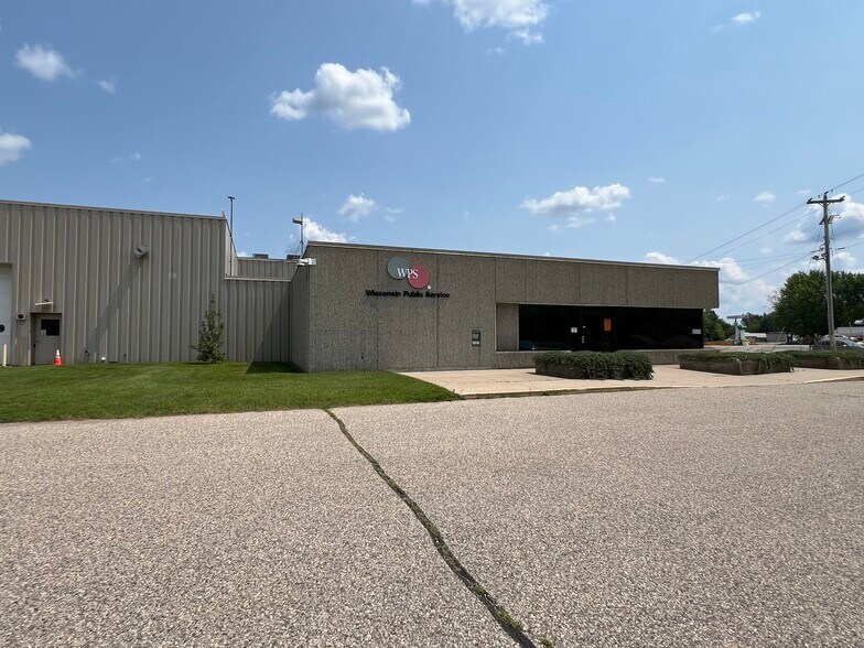 More Photos Of 912 Main St, Wausaukee Warehouse For Sale