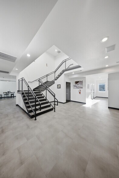 More Photos Of 526 N 400 W, North Salt Lake Office For Sale