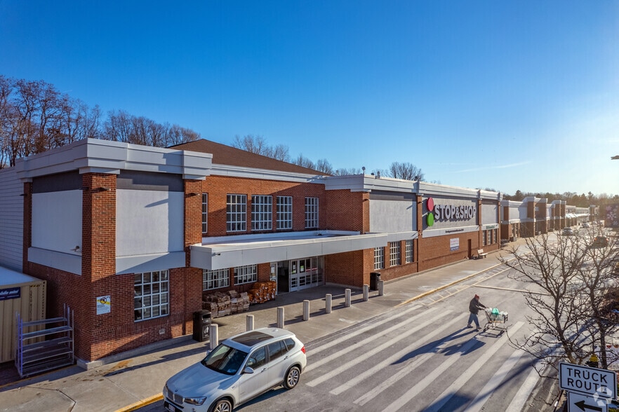 More Photos Of 950 American Legion Hwy, Boston Unknown For Lease