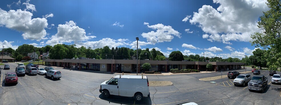 More Photos Of 62 E Shenango St, Sharpsville Storefront For Lease