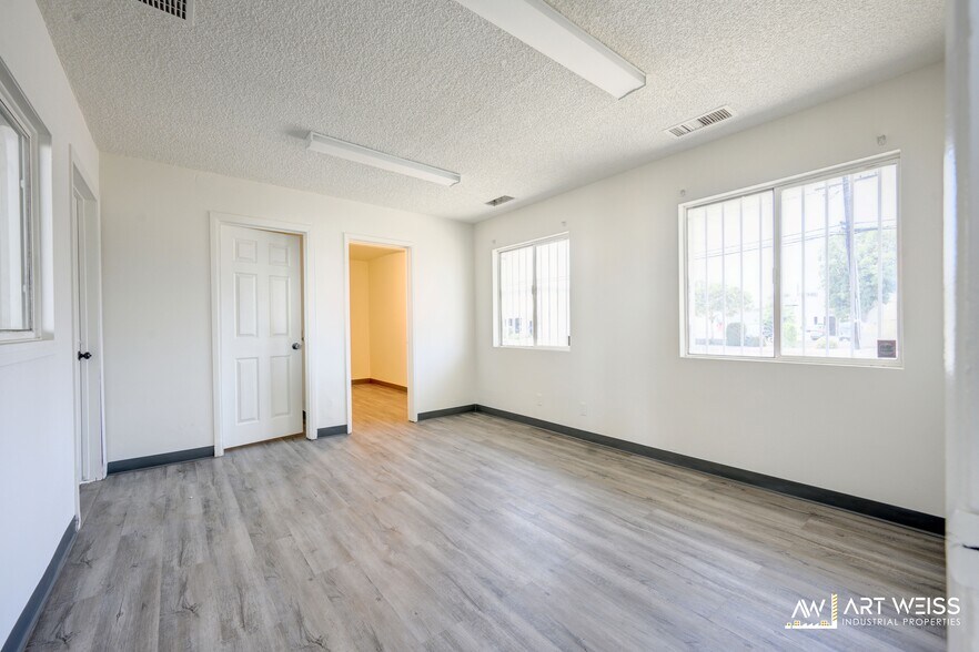 More Photos Of 2128 Merced Ave, South El Monte Warehouse For Lease