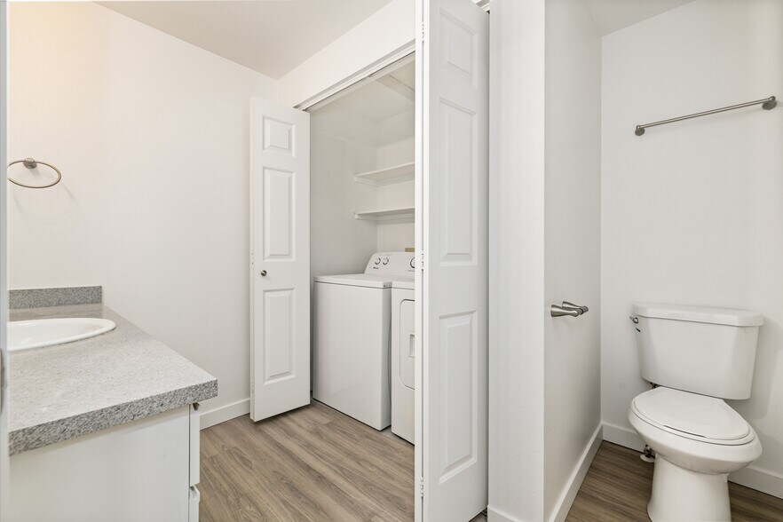 More Photos Of 7501 W Florence Ln, Boise Apartments For Sale