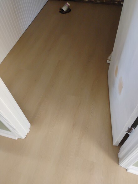 More Photos Of 604 Otis Dr, Dover Light Distribution For Lease