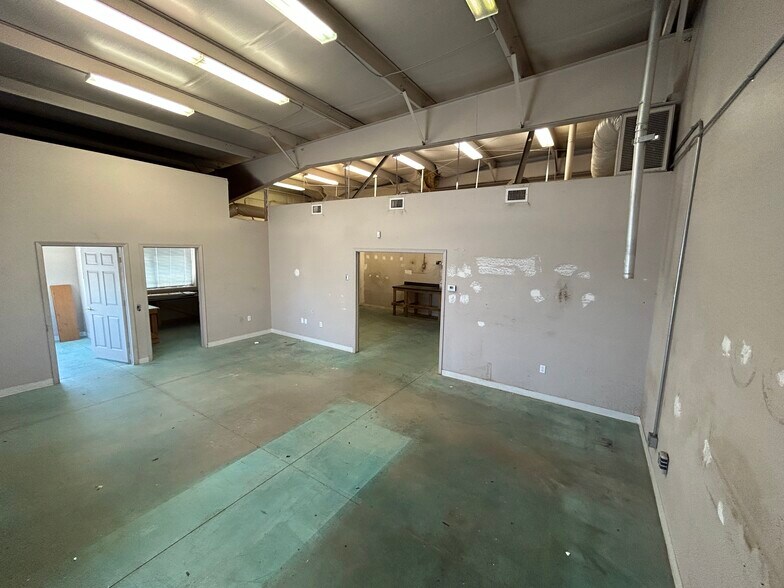 More Photos Of 8281 E Jacque Dr, Prescott Valley Industrial For Sale