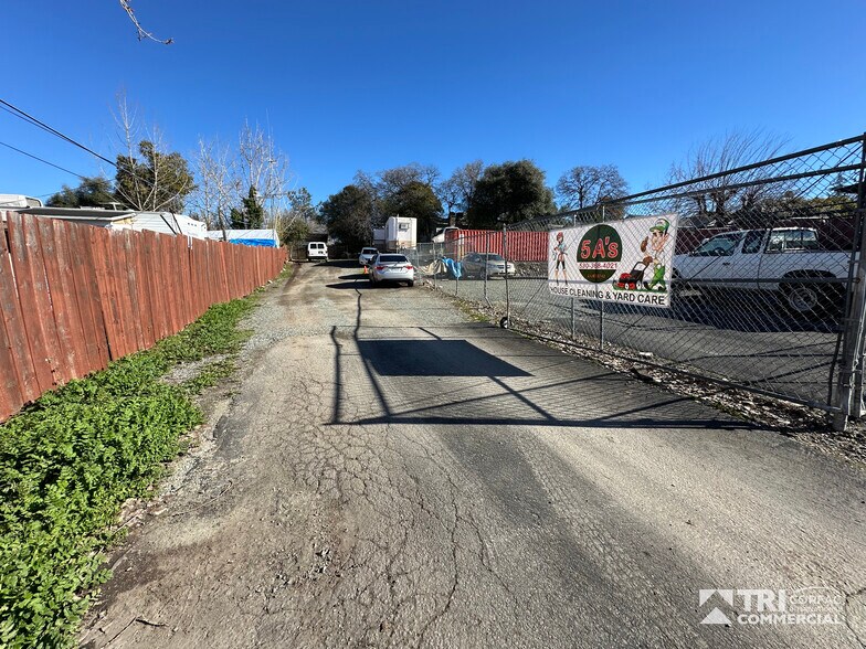More Photos Of 4026-4044 Grass Valley Hwy, Auburn General Retail For Sale