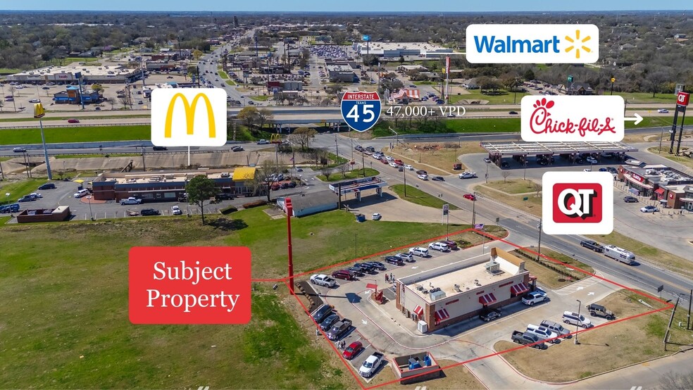 Primary Photo Of 1211 E Ennis Ave, Ennis Restaurant For Sale