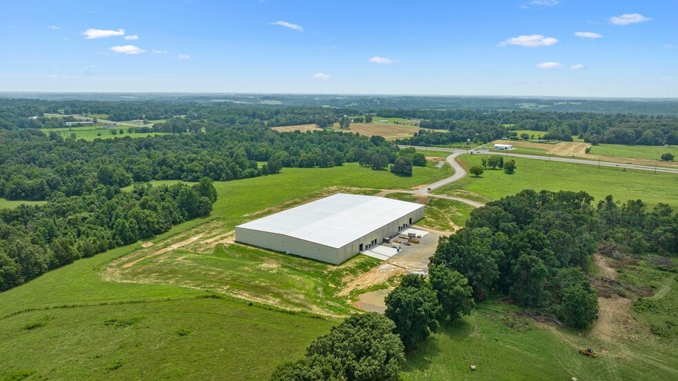 More Photos Of 55 Bagwell Blvd, Scottsville Warehouse For Lease