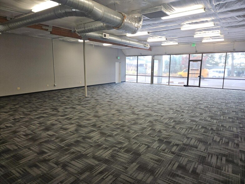 More Photos Of 16027-16029 SE McLoughlin blvd, Milwaukie Freestanding For Lease