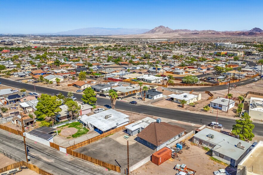 More Photos Of 211 W Atlantic Ave, Henderson Office For Sale