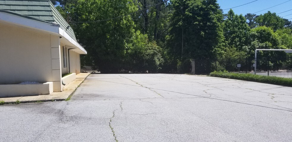 More Photos Of 3076 Campbellton Rd SW, Atlanta Medical For Lease