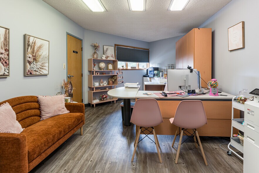 More Photos Of 90 Asheland Ave, Asheville Medical For Sale