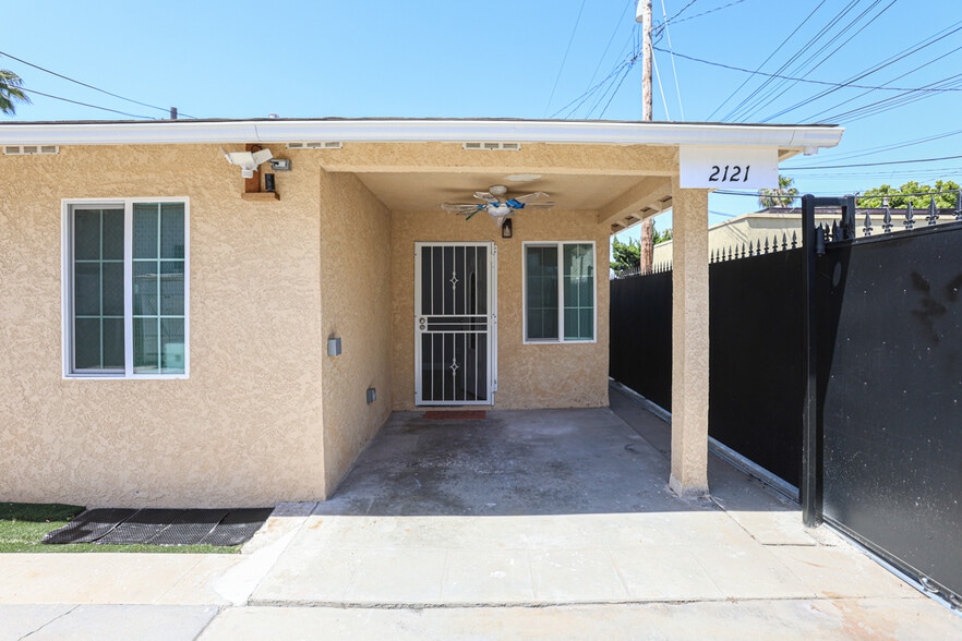 More Photos Of 2117-2119 E 7th St, Long Beach Storefront Retail Residential For Sale