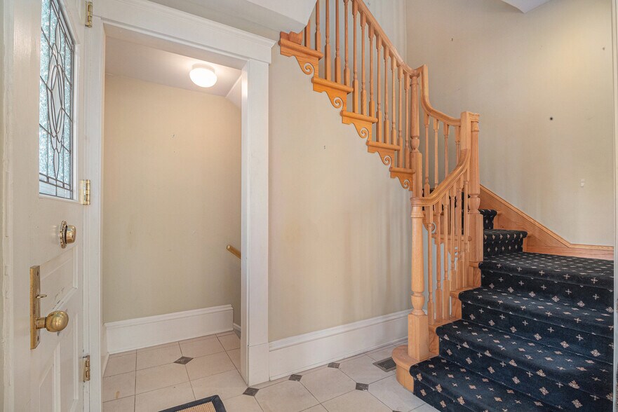 More Photos Of 318 S Thayer St, Ann Arbor Flex For Sale