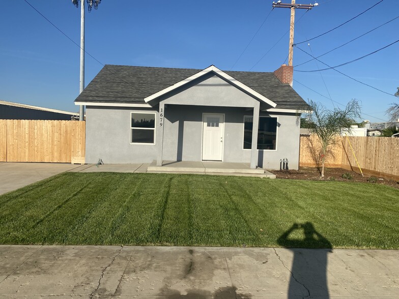 More Photos Of 1679 S O St, Tulare Light Manufacturing For Lease